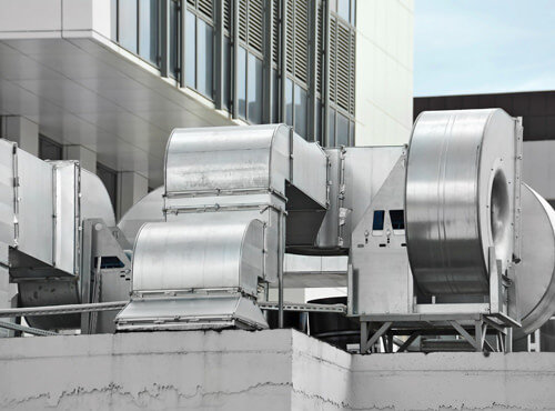 Metal constructions on large machines transfer sound. A large machine with metal casing generates vibrations and noise if there is no sound insulation.