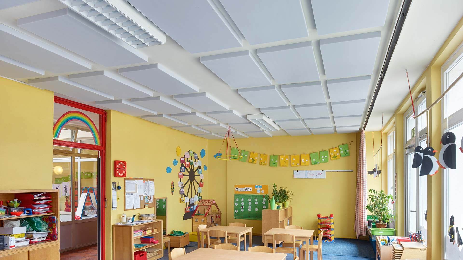 Pictures of the aixFOAM sound absorbers in kindergarten and school
